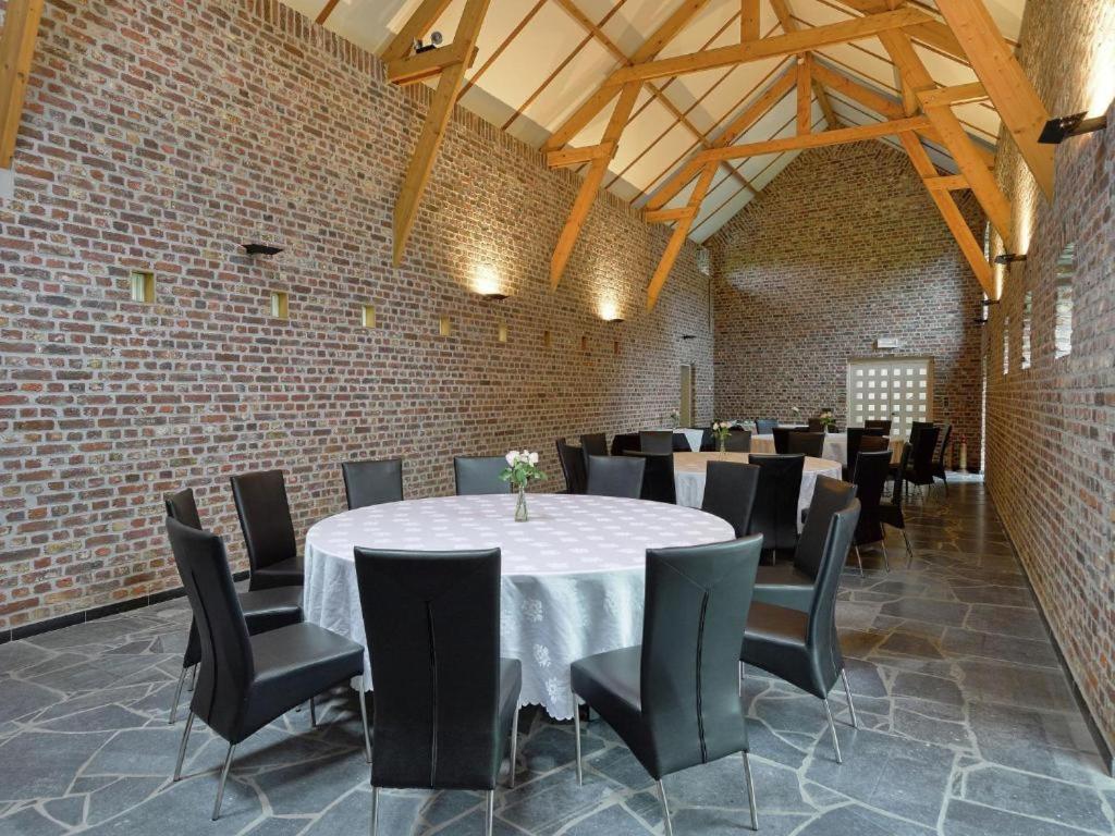 فندق Het Bloesemklooster Relais سينت تروادن المظهر الخارجي الصورة